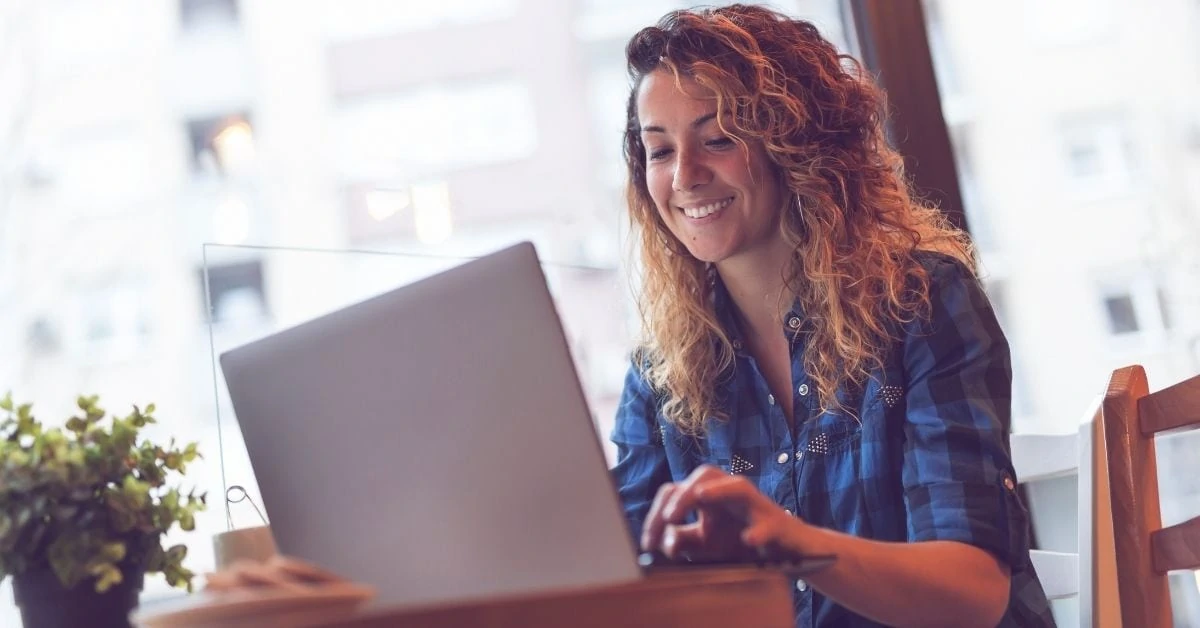 woman working online